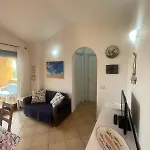 Ferienhaus Bilocale Con Piscina - Olbia *